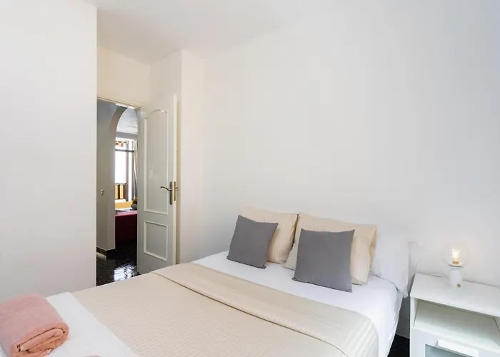 Home2book Percy Apartamento *