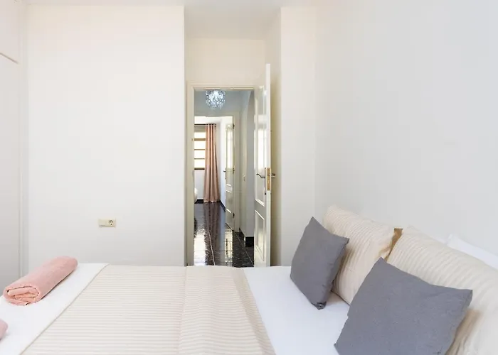 Home2book Percy Apartamento *